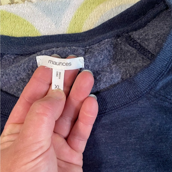 Maunces Women’s XL Ombré Rocket Pop Sweatshirt - Picture 2 of 4